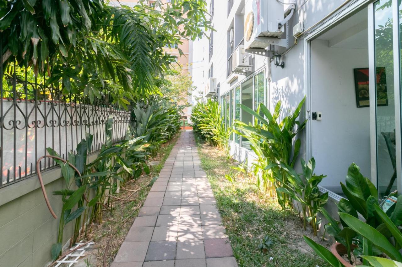 Resortel Lat Phrao 91 Bangkok Exterior foto