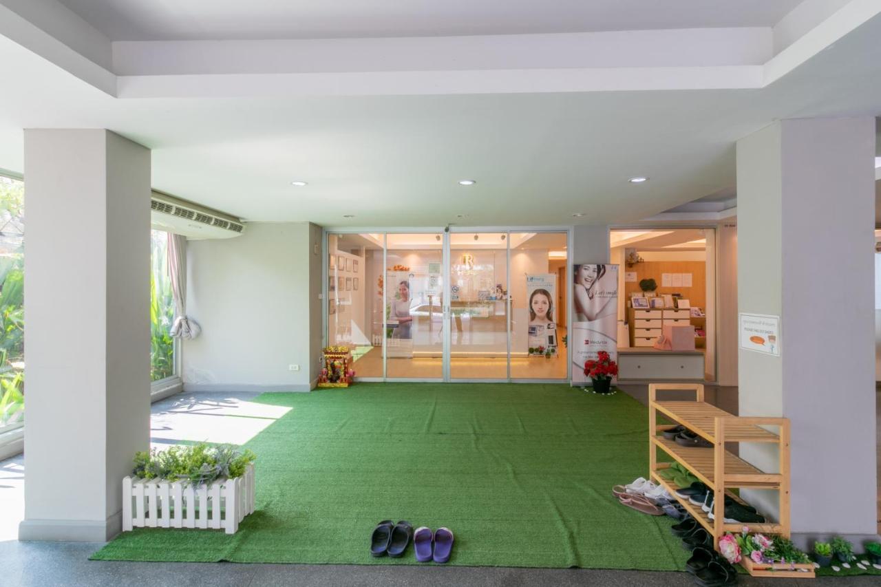 Resortel Lat Phrao 91 Bangkok Exterior foto